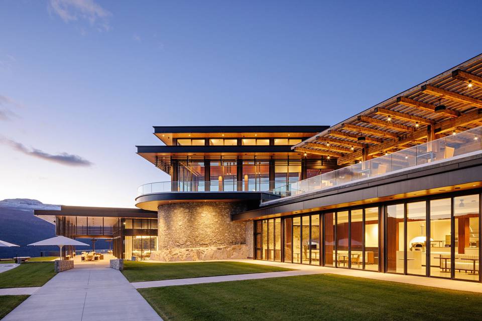 The Ultimate Okanagan Wine Experience